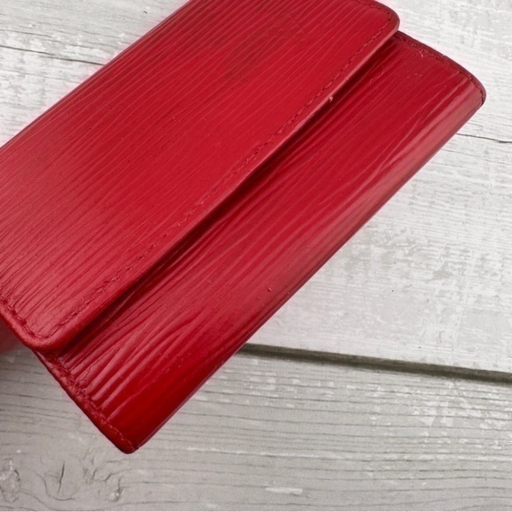 AUTHENTIC Louis Vuitton key holder. Red. - Picture 6 of 14